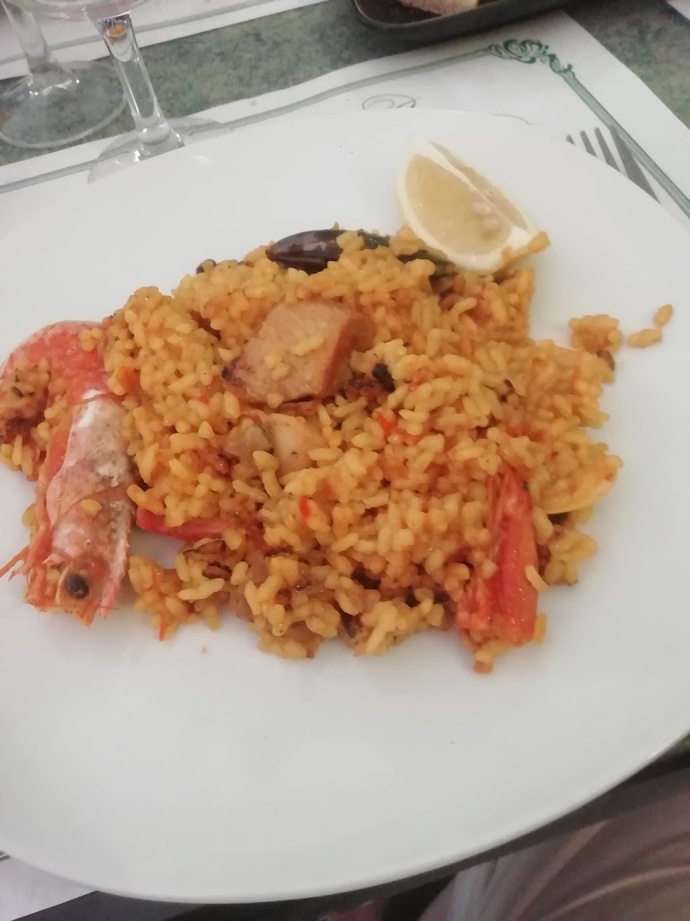Bar Olimpic — Comida y bebida