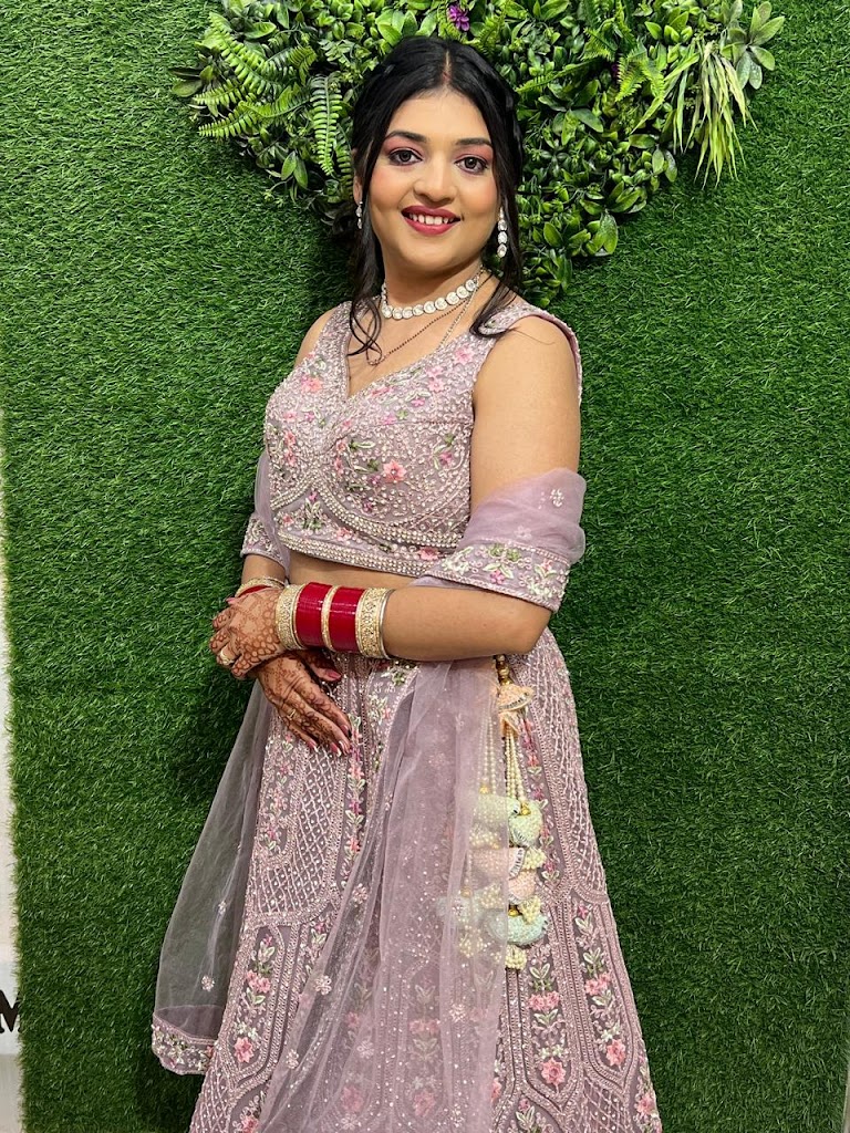 New Nature And Lounge Academy