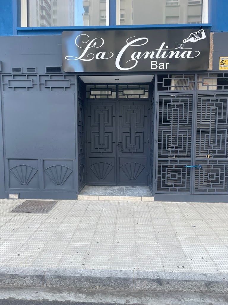 La Cantina Bar