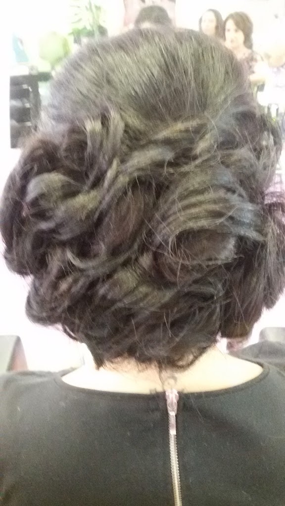 Estetica y Peluqueria Ana Isabel y Mayte — Peinado