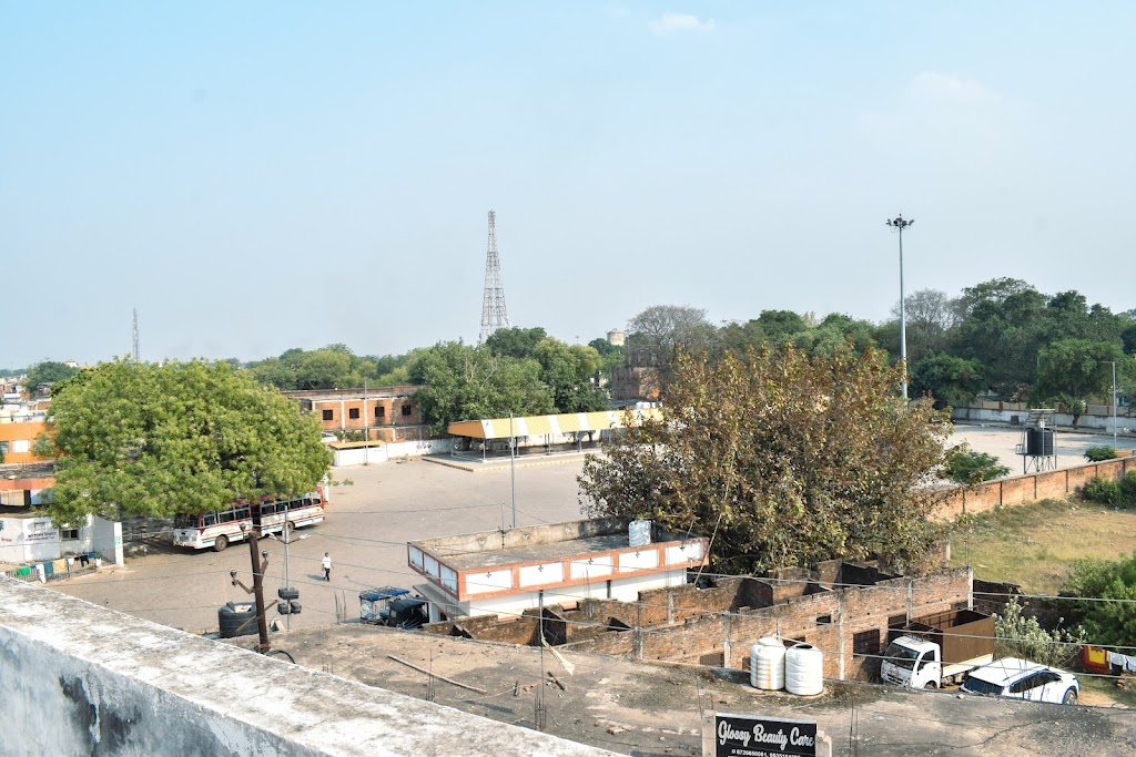 Hotel Adarsh International