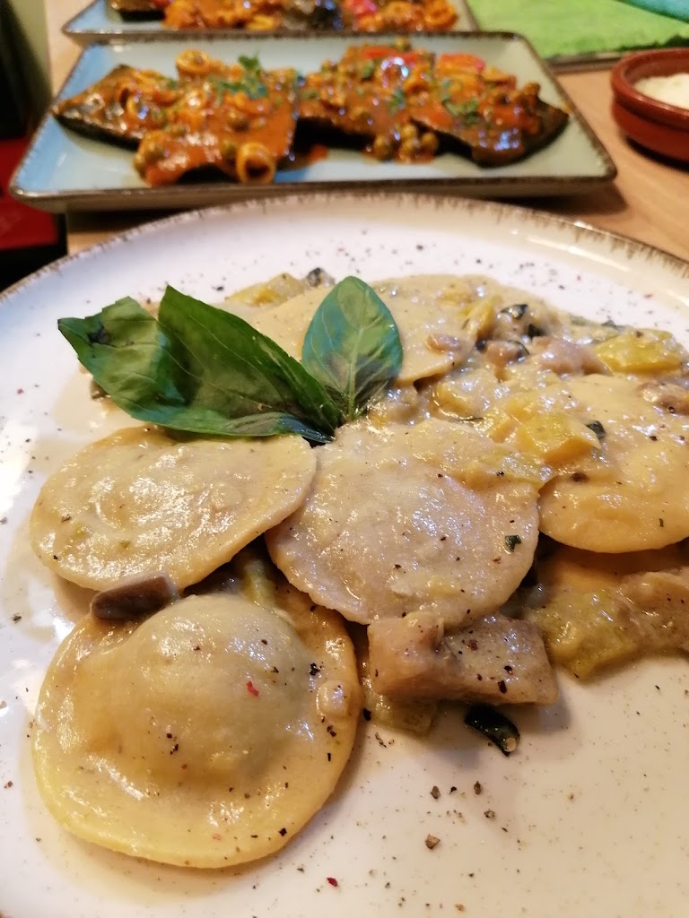El Localito — Comida y bebida