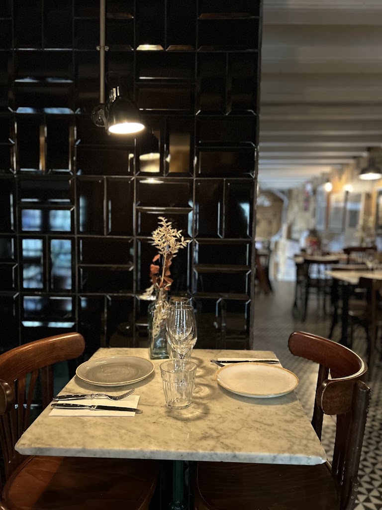 Restaurant Tantarantana — Ambiente