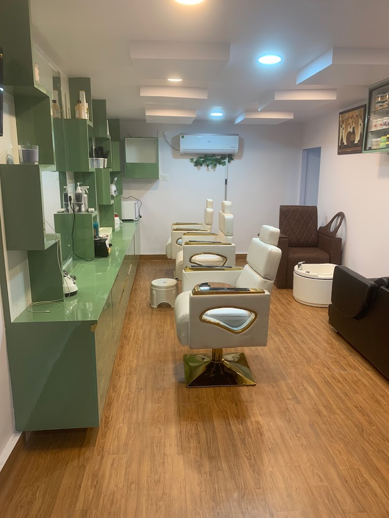 First Lady Beauty Parlour