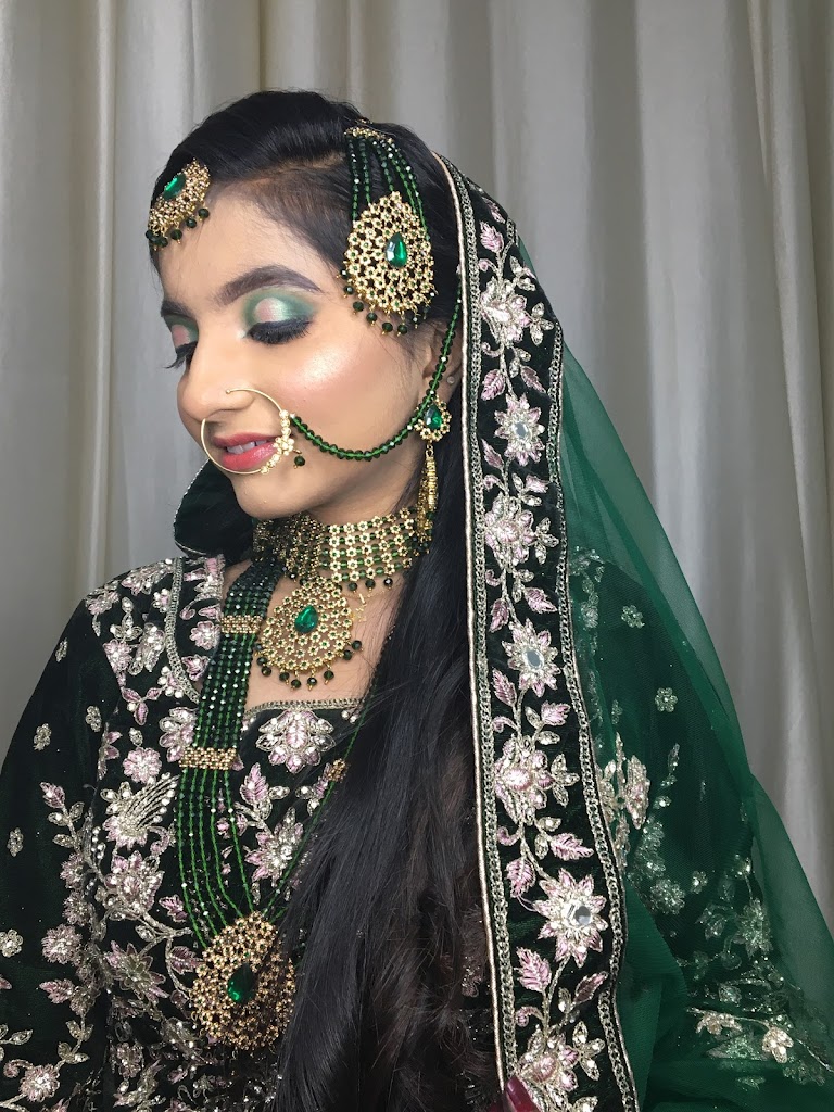 Shweta Chavan Bridal Studio Beauty Salon Only For Ladies