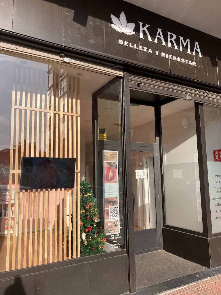 Karma Estetica — Exterior