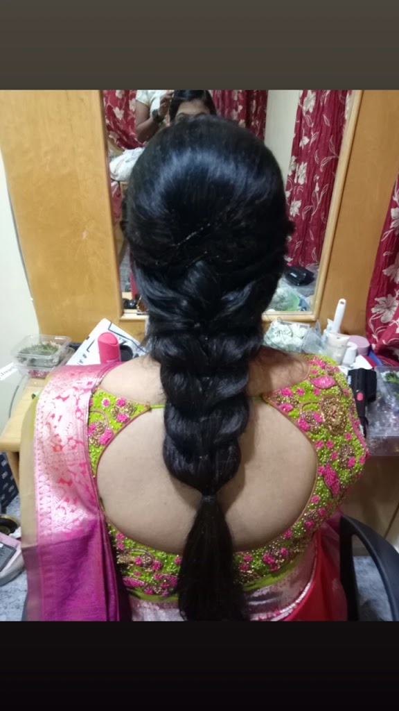 Golden Look Herbal Beauty Parlour