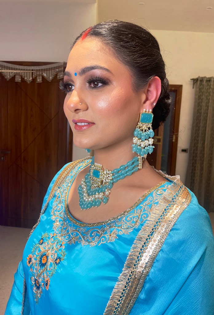 Neha Professional Make Up Artist