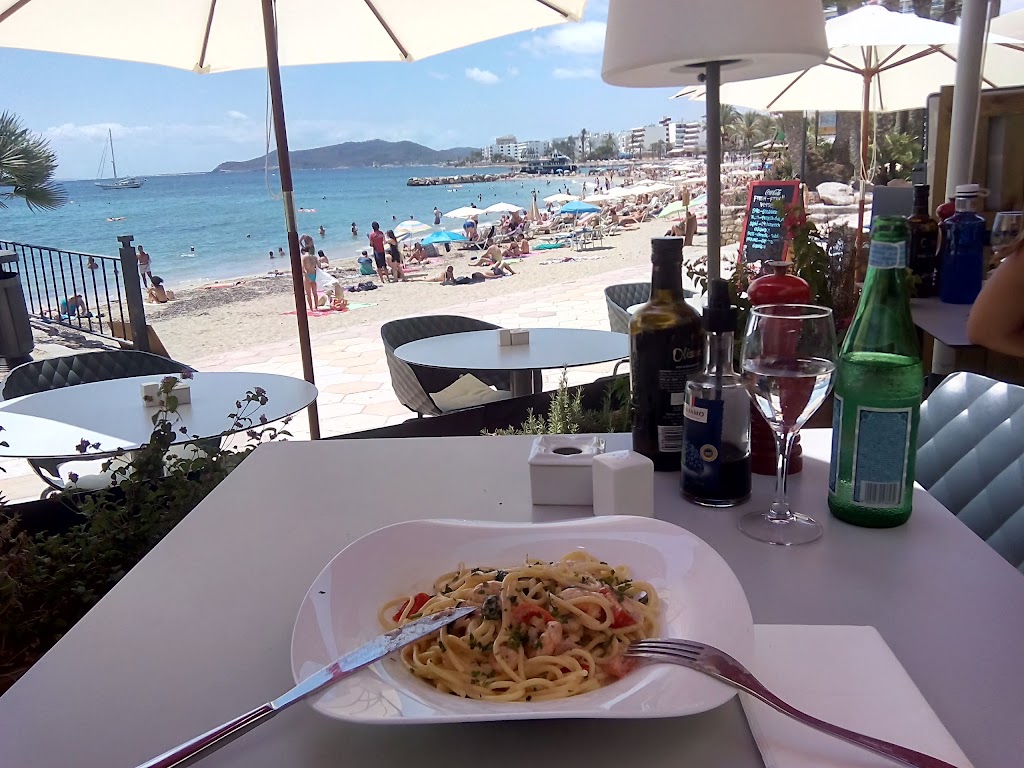 Diva Ibiza — Comida y bebida