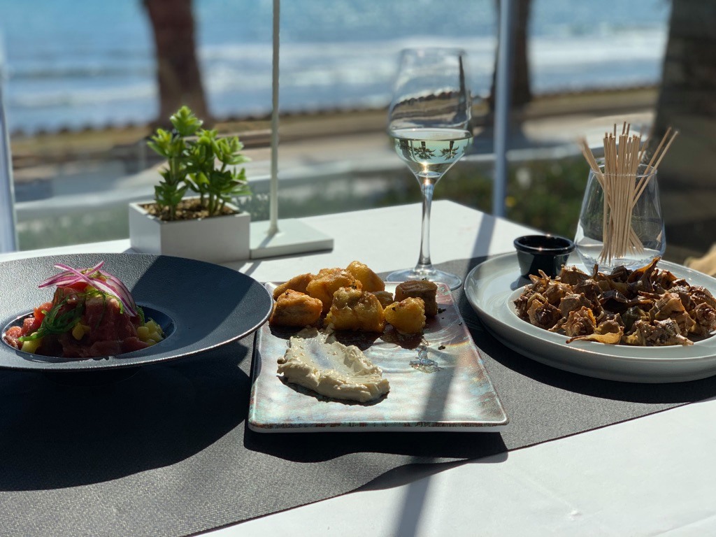 Acqua Sitges - Restaurante en Sitges — Comida y bebida