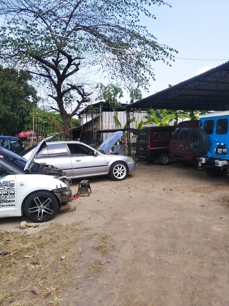 Bengkel Mobil Cahaya Abadi
