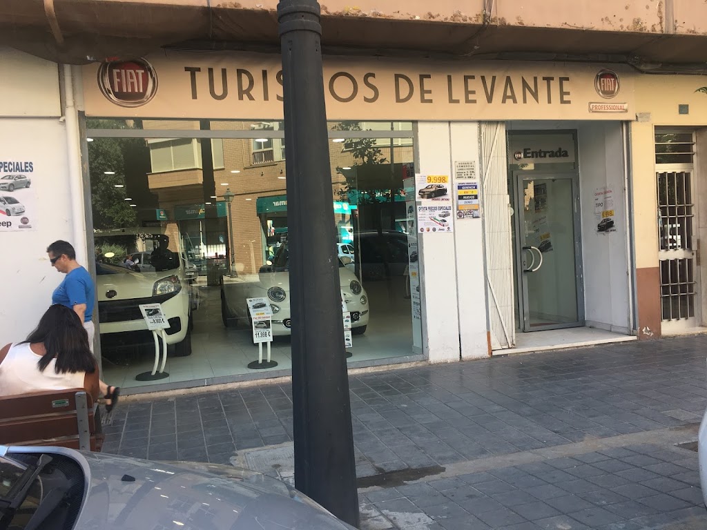 Talleres YuriCar Valencia — Exterior