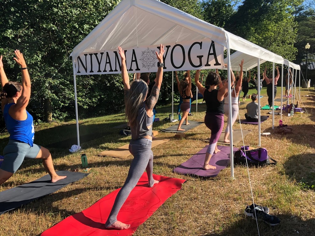  Niyama Yoga