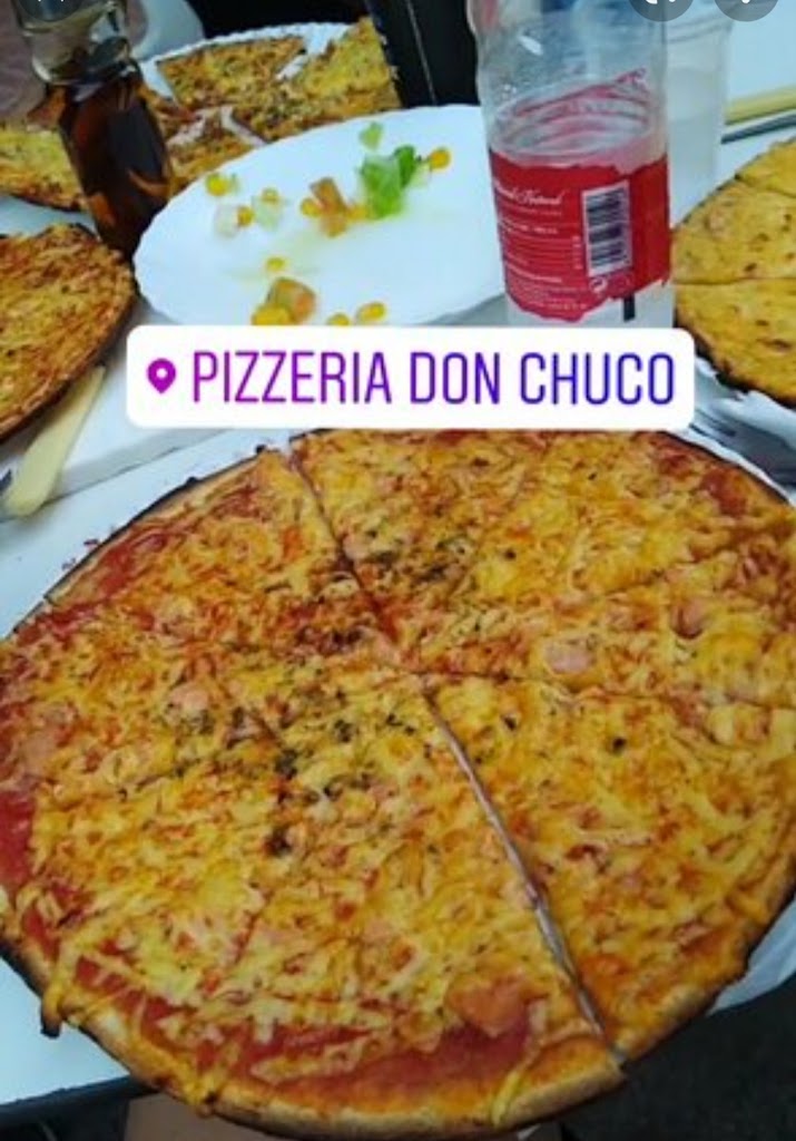 Pizzeria Don Chuco — Comida y bebida
