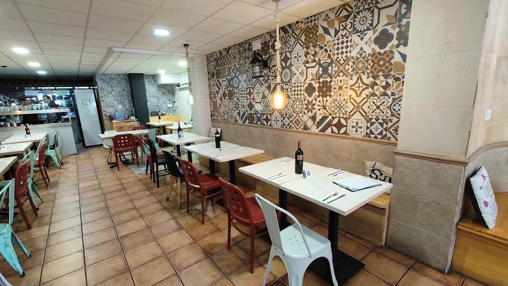 Restaurante LA FREIDURIA ANDALUZA — Ambiente