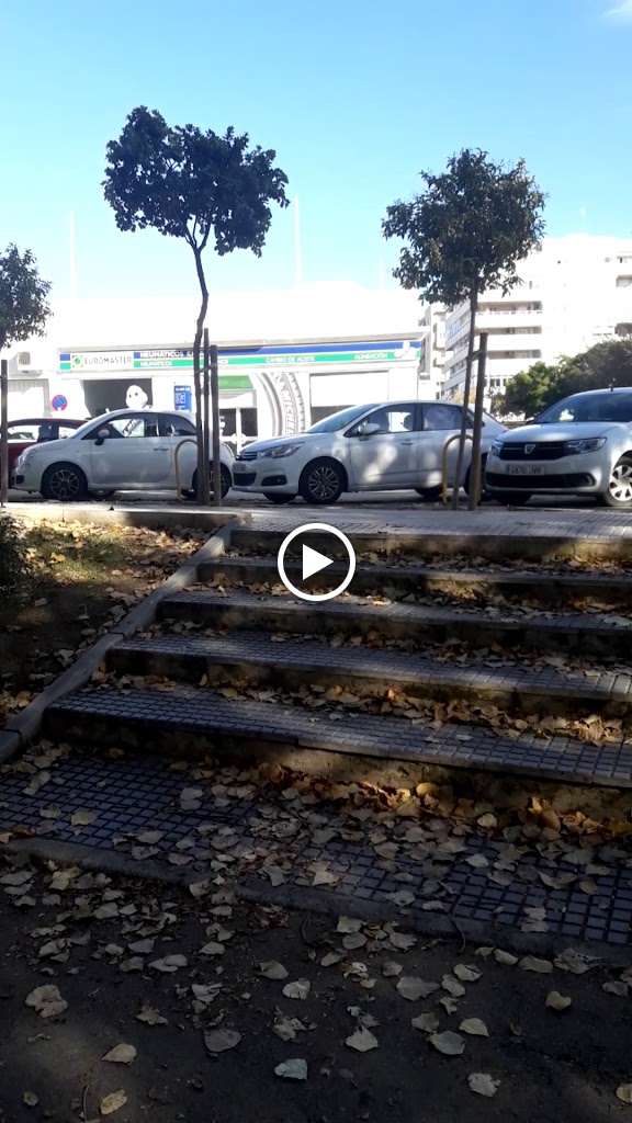 Euromaster San Fernando Neumaticos Expa — Videos