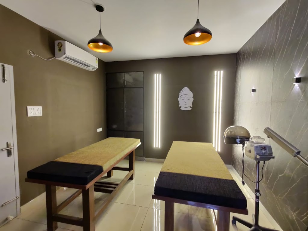 Port Bujang Salon Adambakkam