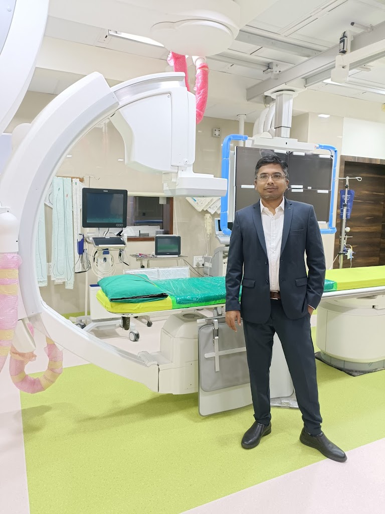 Dr. Dr Pritam Titar Cardiologist