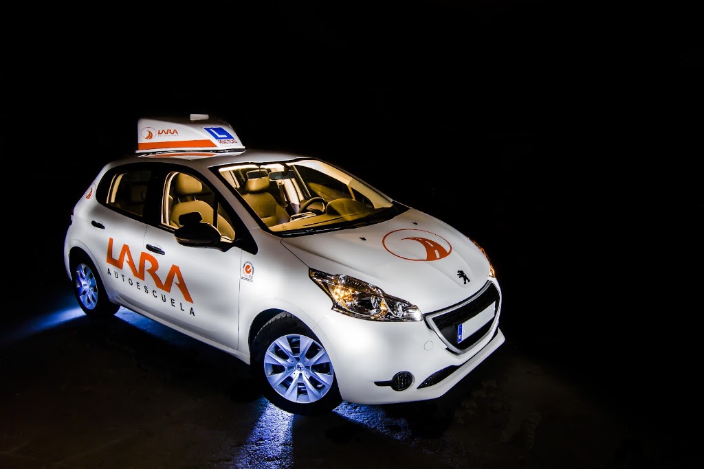 Autoescuela Lara Boadilla - Crta. Majadahonda — Automovil