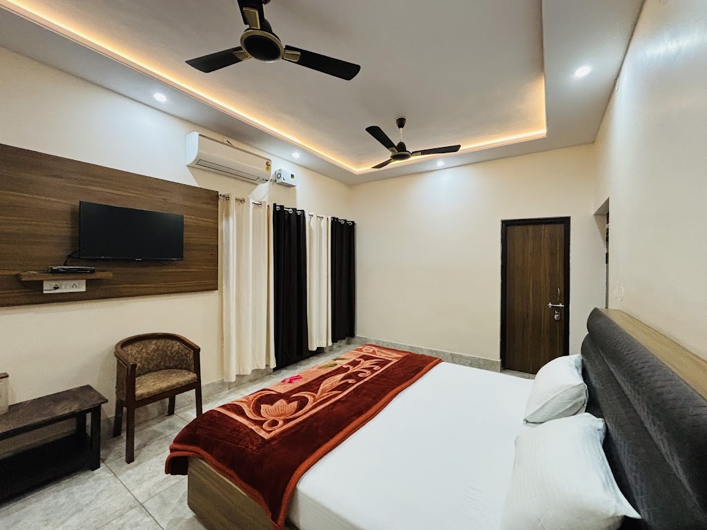 Hotel Suprbhatm