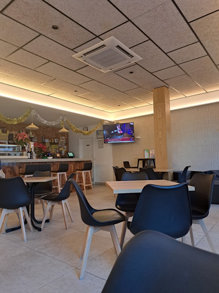 PAKITO CAFE. — Ambiente