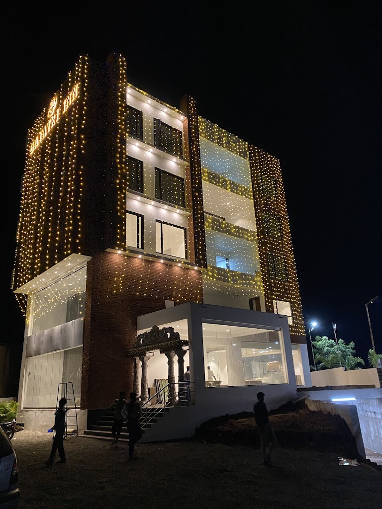 Gayatri Inn