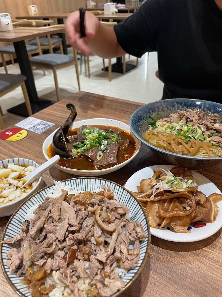 樓大爺鴨香飯 的照片