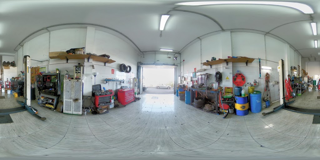 Csr Auto Services — Interior