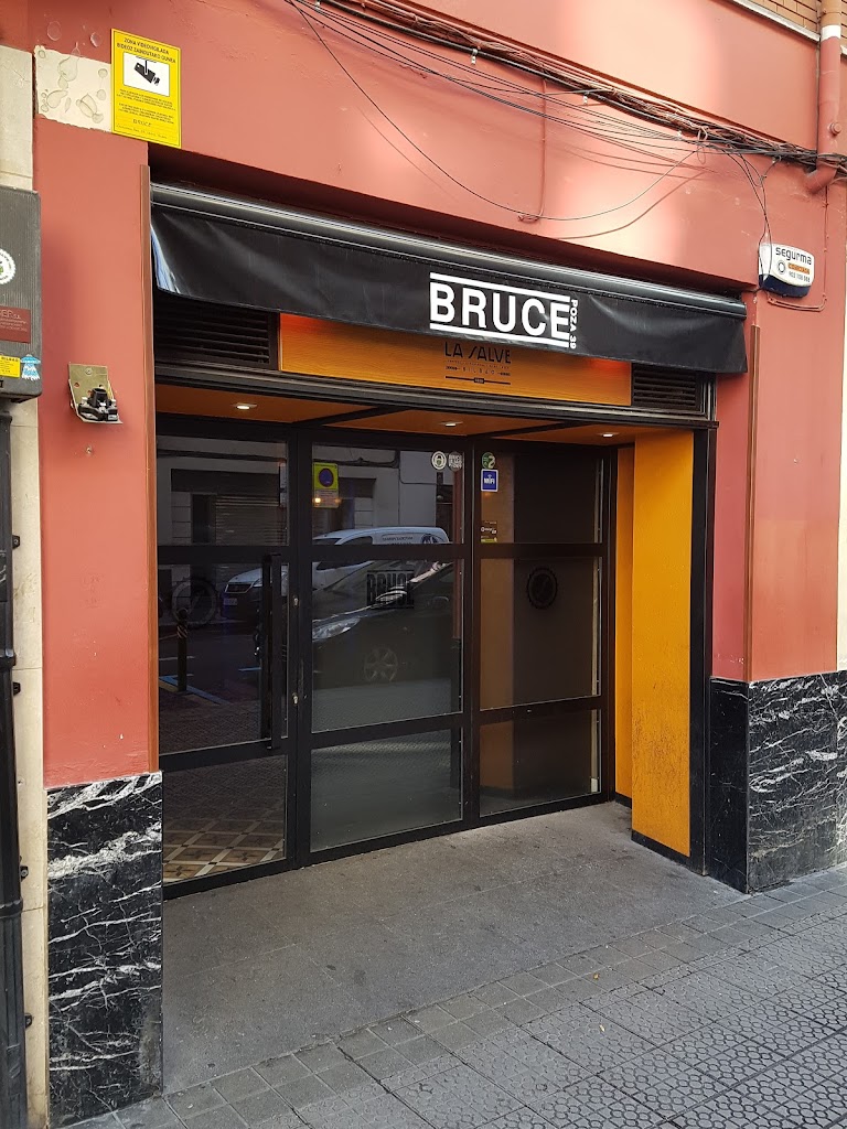 Bar Bruce