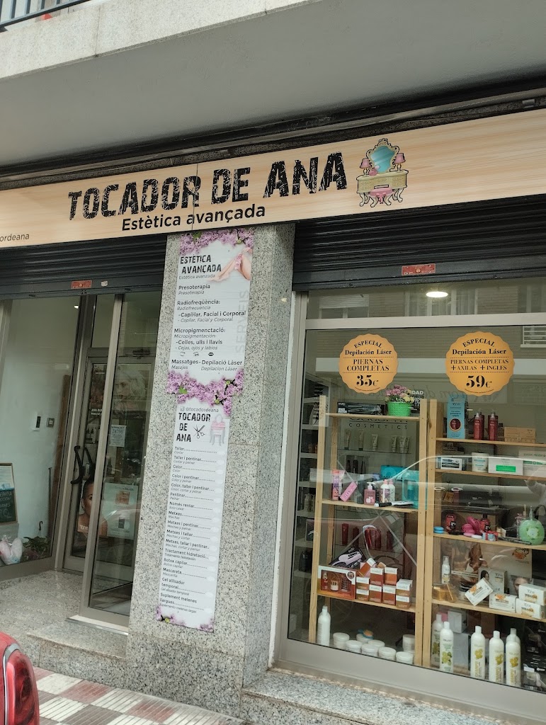 Ana Burgos - El Tocador de Anna — Exterior