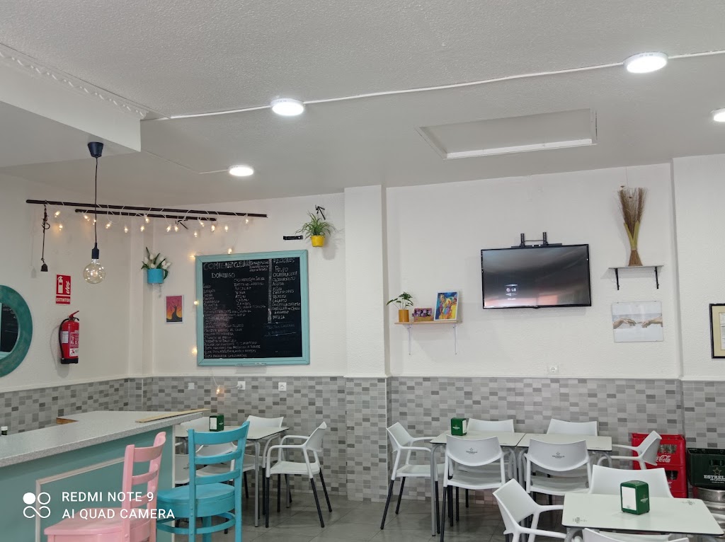 Bar El Comienzo — Ambiente