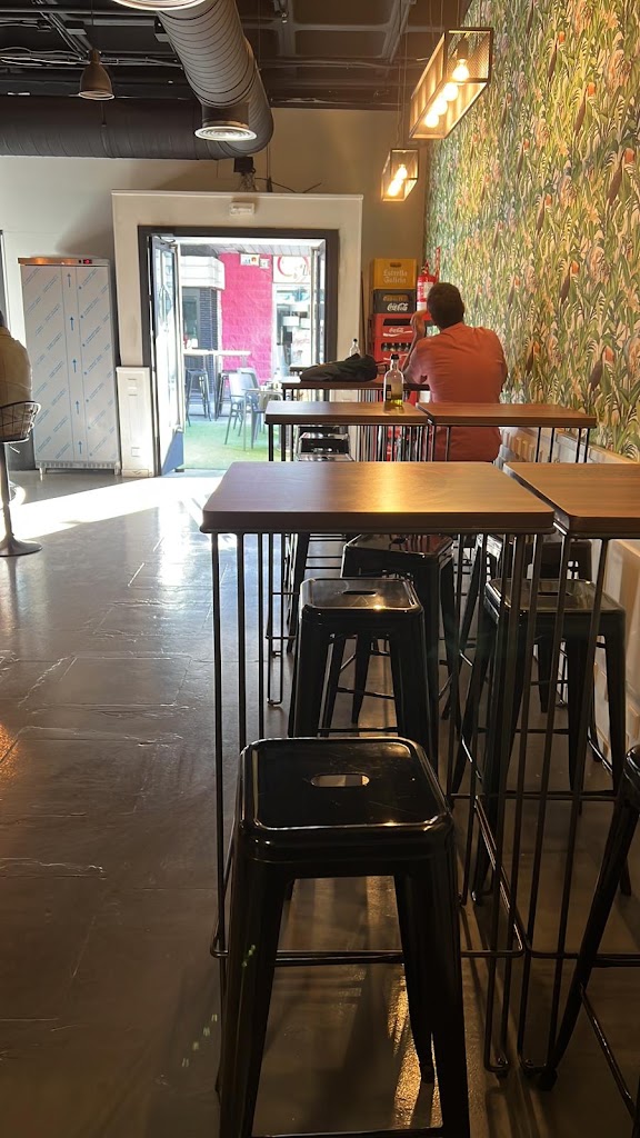 Mogambo — Ambiente