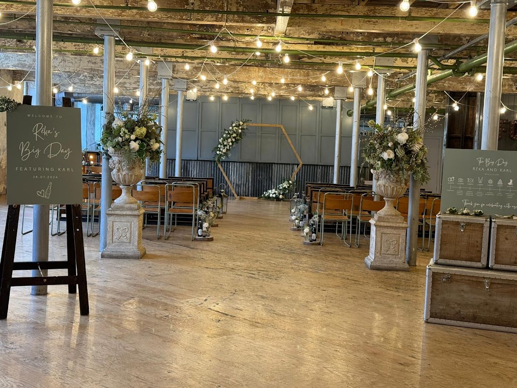 Barlow Bespoke Flowers
