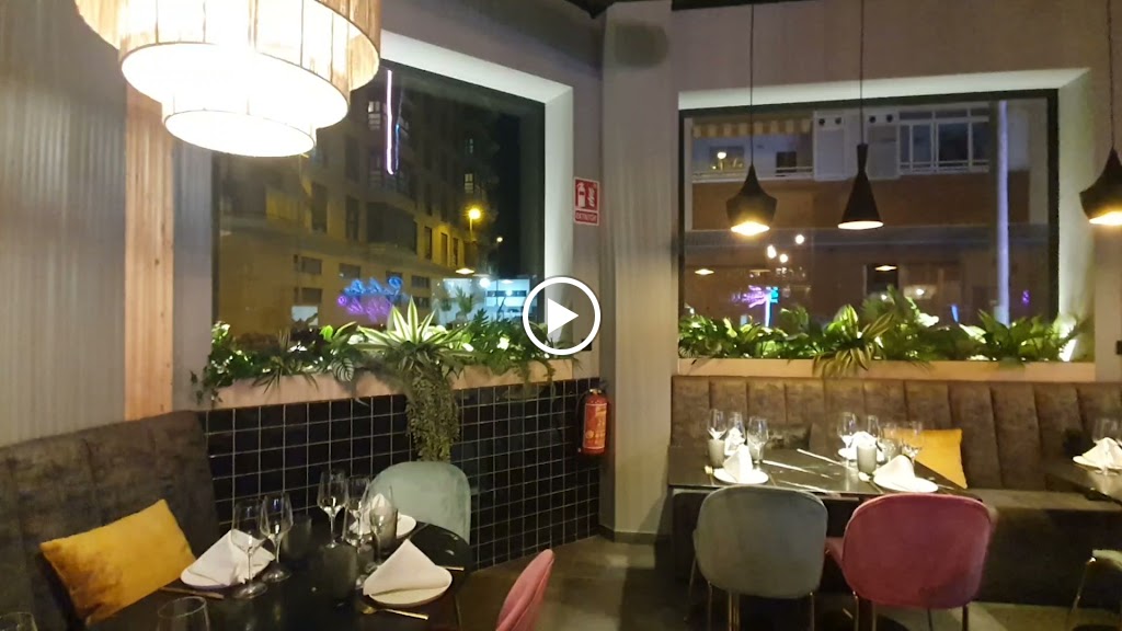 TONBO Asian Food — Ambiente