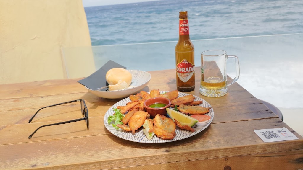 Bar Dona Pata — Comida y bebida