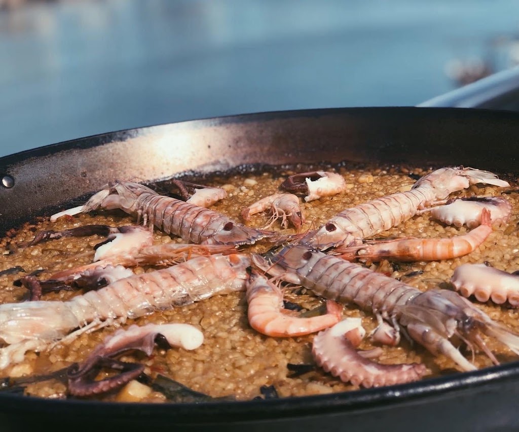 La Llotja Restaurante — Paella