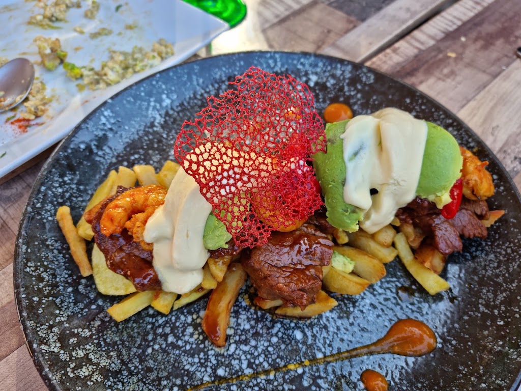 La Plaza cafe Gastrobar — Comida y bebida