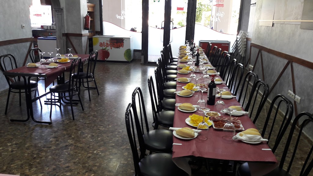Cafe Bar Paco's — Ambiente