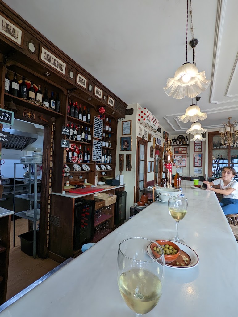 Taberna El Embrujo — Bar