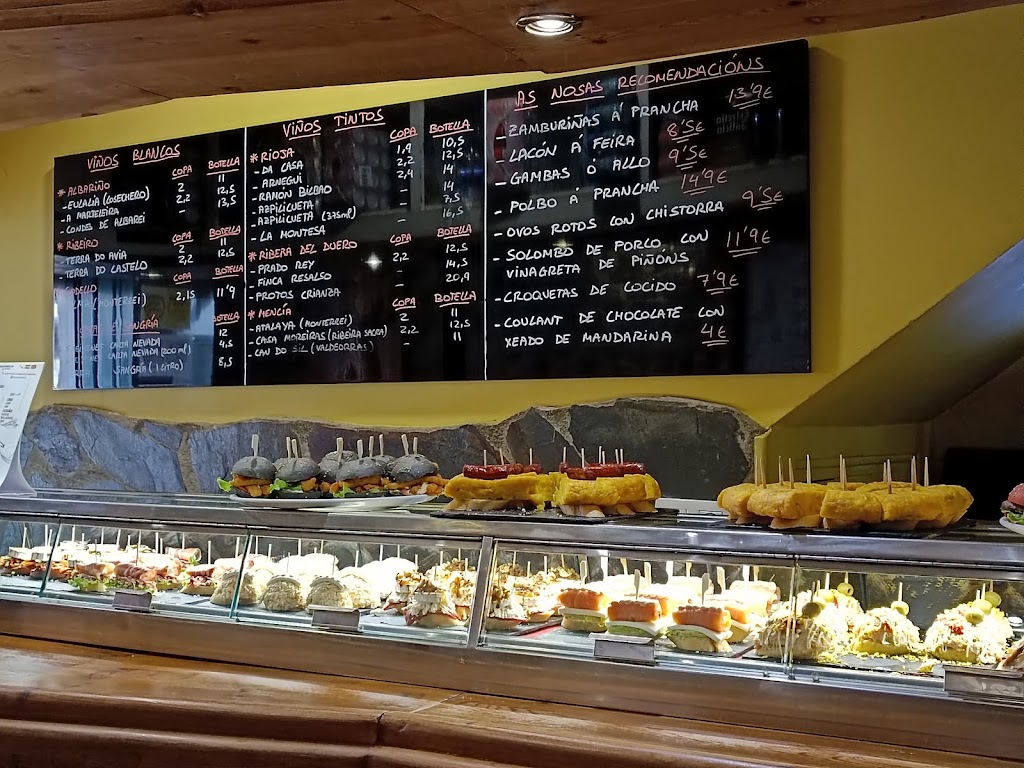 Antollos ~ pinchos y vinos — Carta