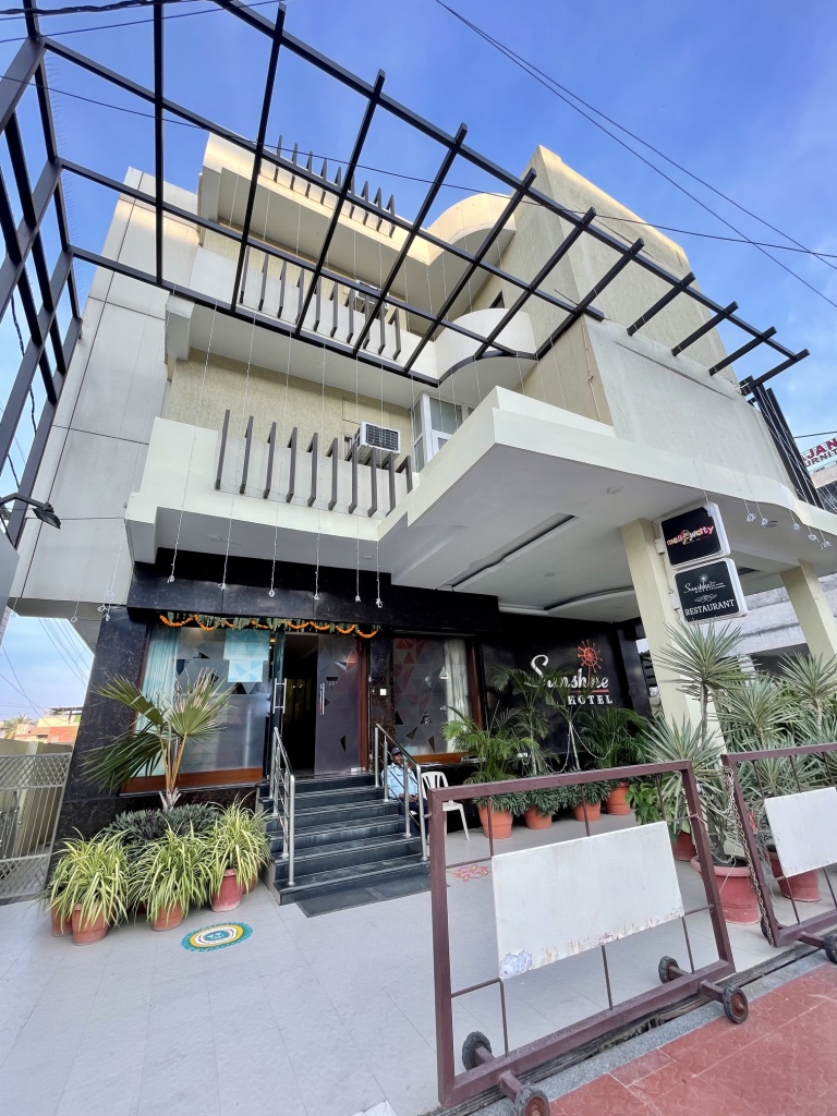 Sunshine Hotel