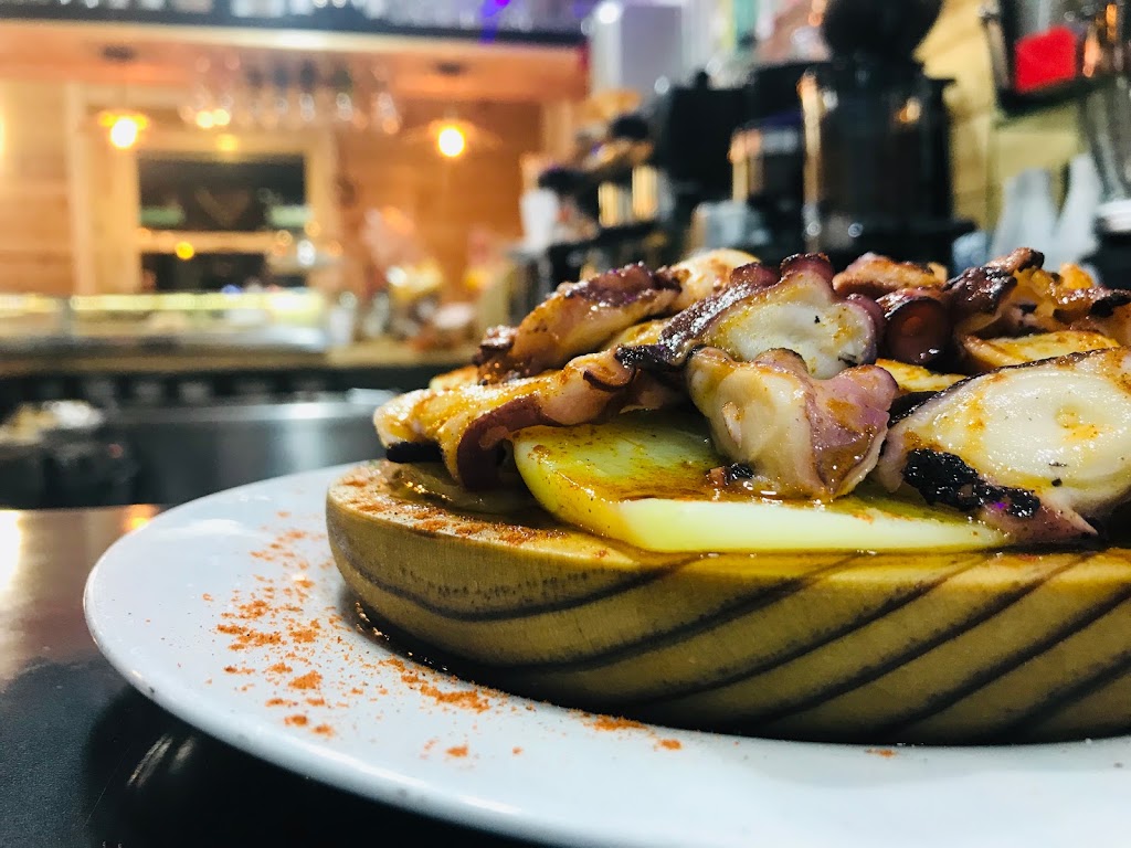 Taberna Alaia — Comida y bebida
