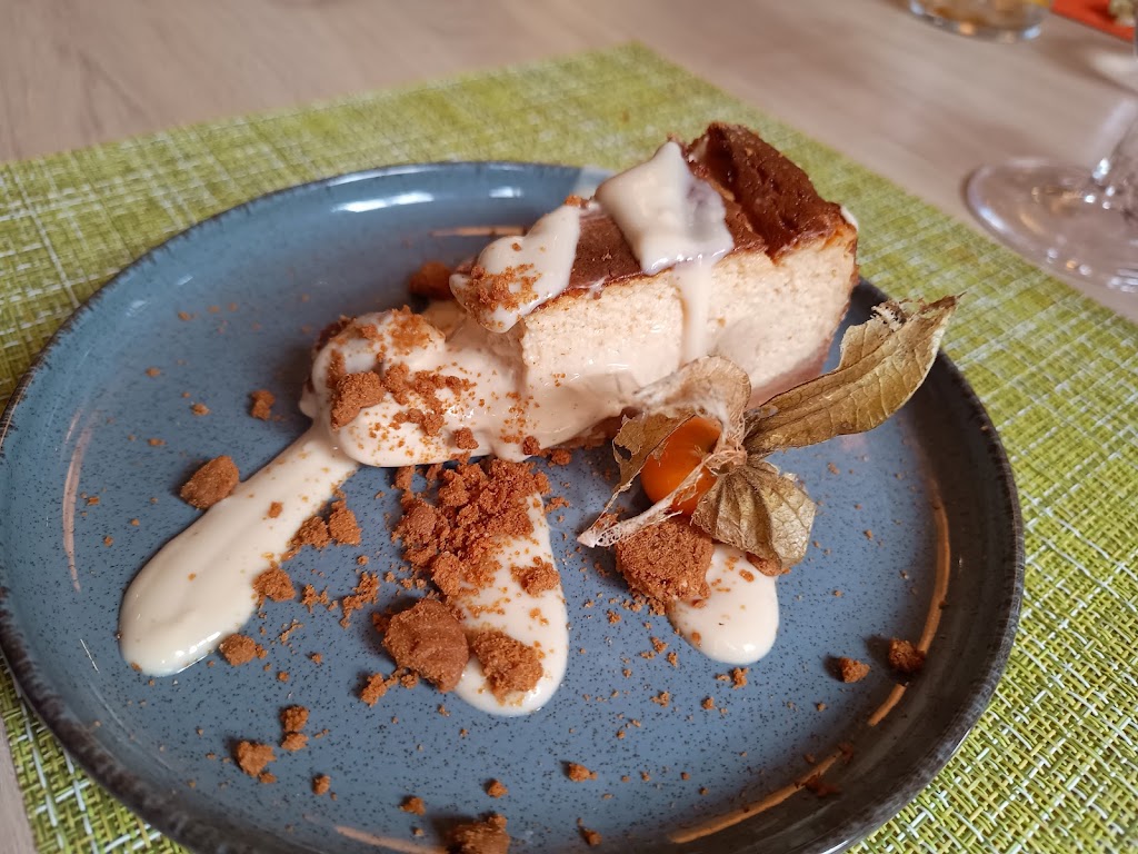 Restaurante La Violeta — Comida y bebida