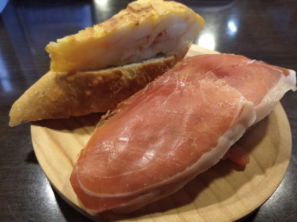 Rincon Del Vino — Comida y bebida