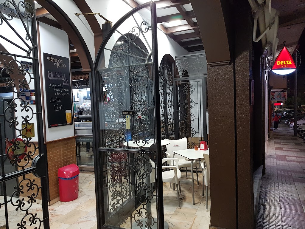 Cafeteria - Restaurante El Rincon de Julio