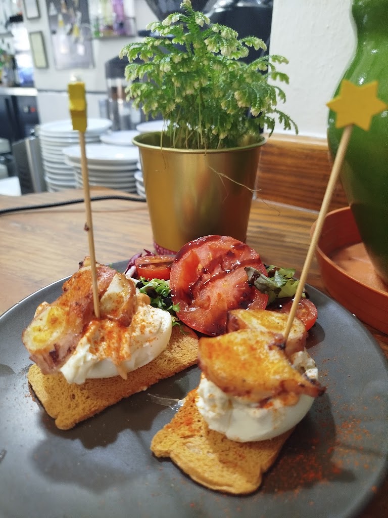 Cafe & Bar Ferreira 2 — Comida y bebida