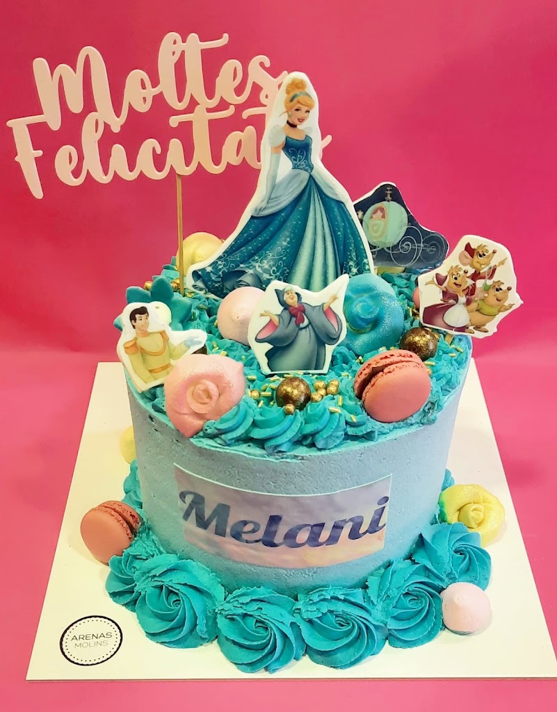Pastisseria Arenas (ARENAS MOLINS )- Molins de Rei — Pastel