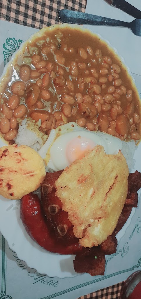 El Petit Celler — Bandeja paisa