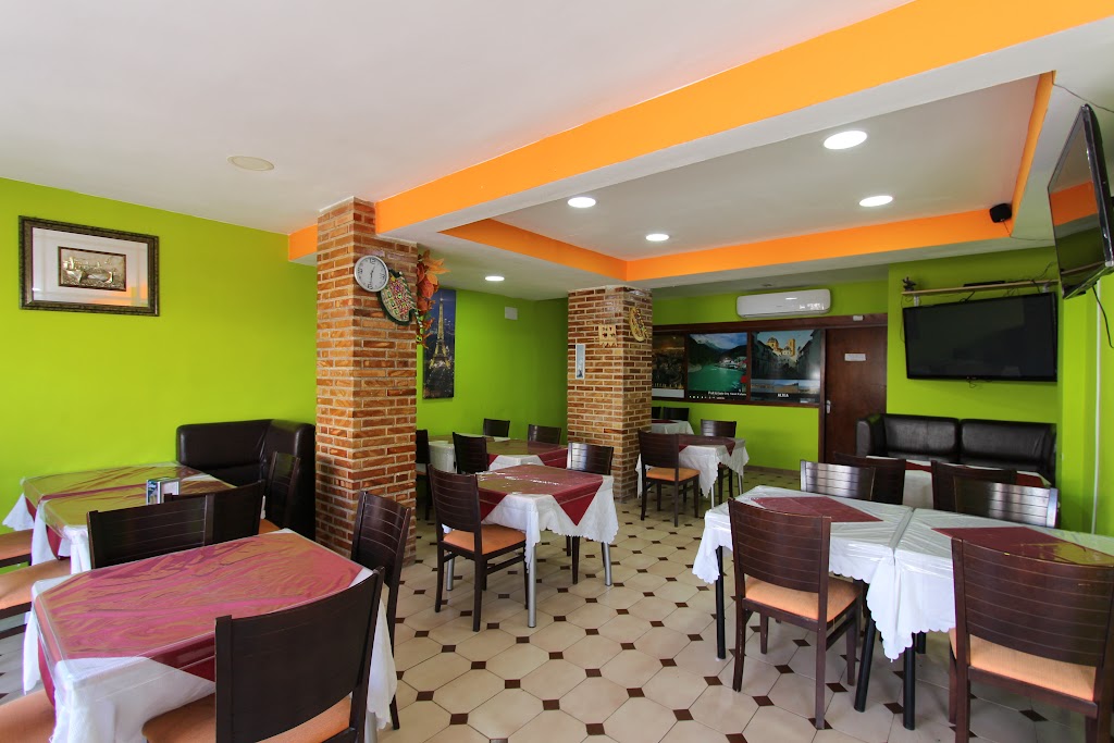 STARS DONER KEBAB — Ambiente