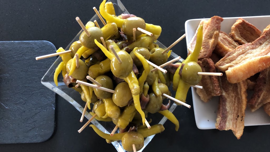 Zuberoa Kafe — Comida y bebida